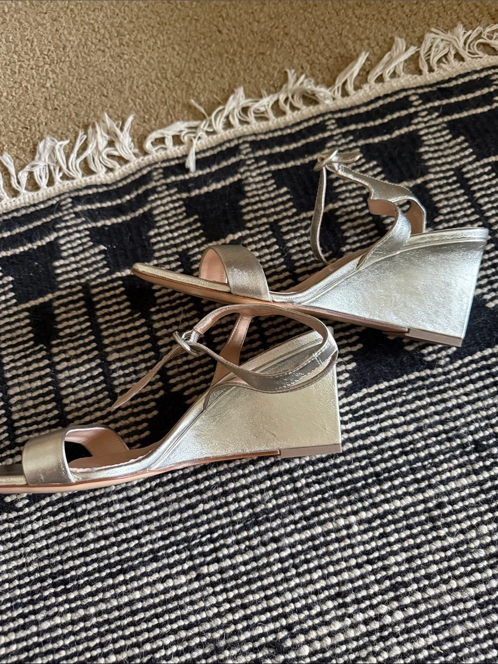 Agl mimi wedge